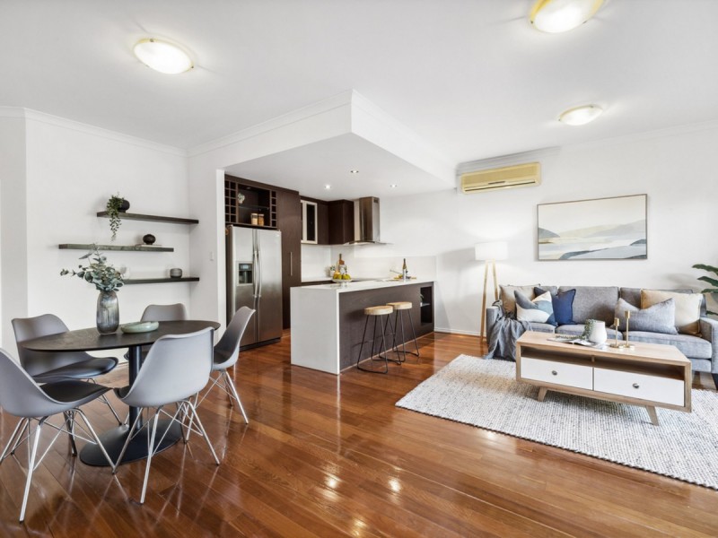 2/14 Waterloo Crescent, East Perth WA 6004