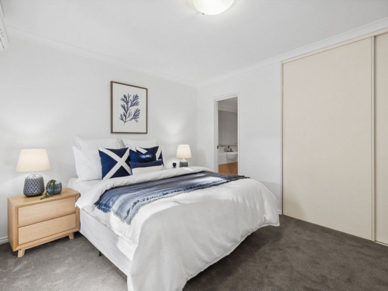 2/14 Waterloo Crescent, East Perth WA 6004