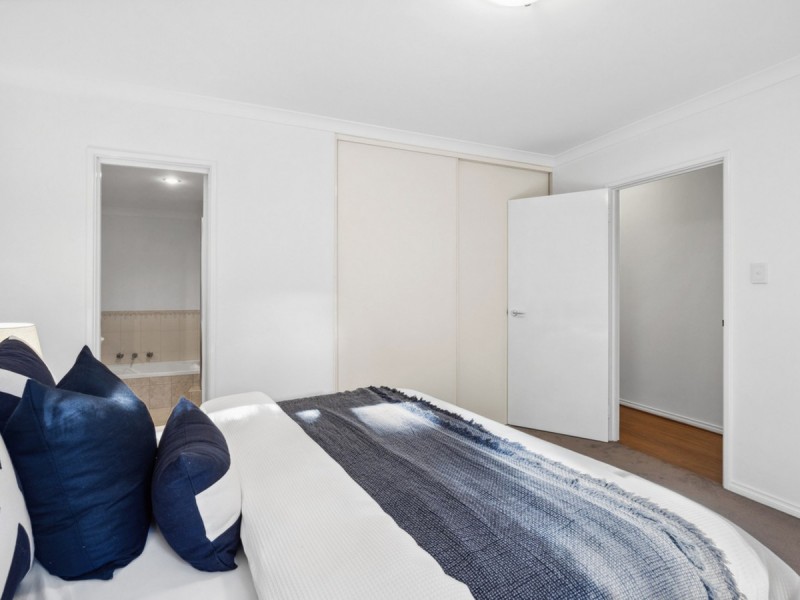 2/14 Waterloo Crescent, East Perth WA 6004