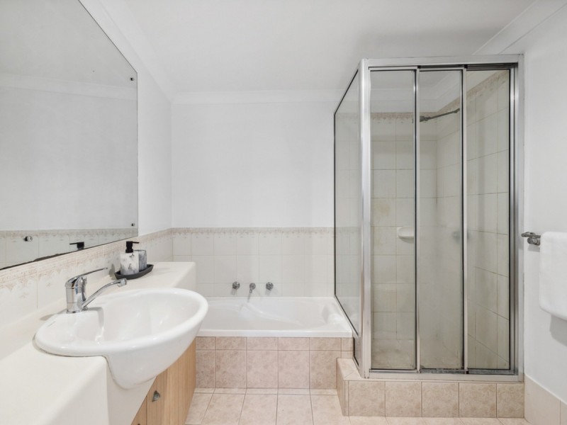2/14 Waterloo Crescent, East Perth WA 6004