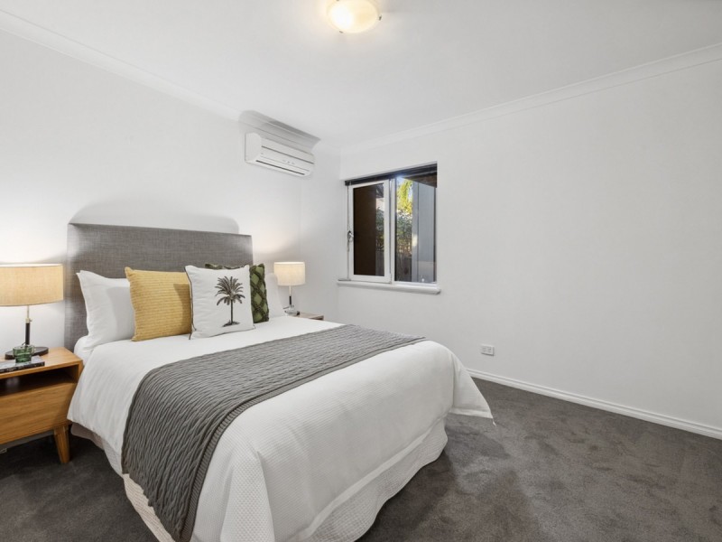 2/14 Waterloo Crescent, East Perth WA 6004