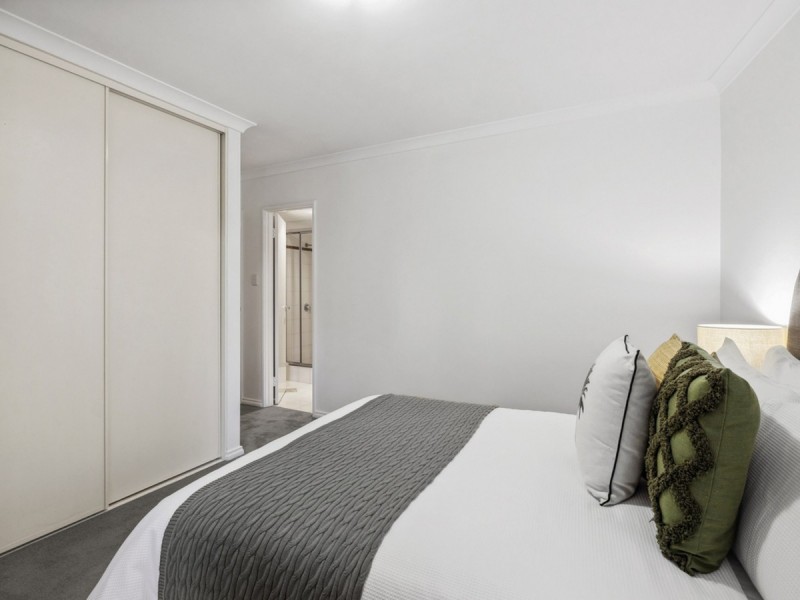 2/14 Waterloo Crescent, East Perth WA 6004