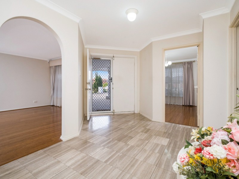 60 Northmore Crescent, Winthrop WA 6150