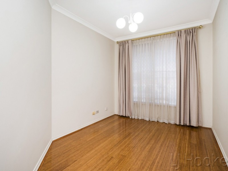 60 Northmore Crescent, Winthrop WA 6150