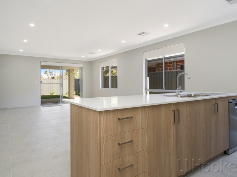 35 Preston Grove, South Guildford WA 6055