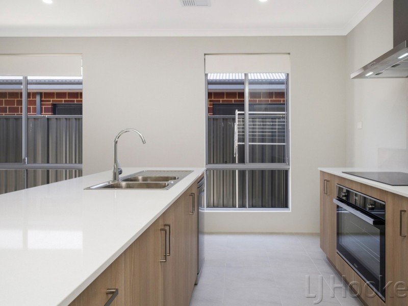 35 Preston Grove, South Guildford WA 6055