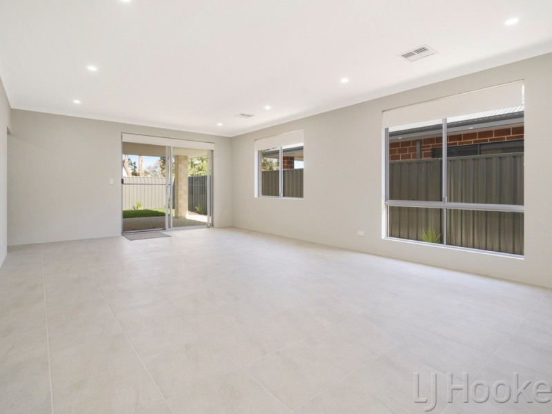 35 Preston Grove, South Guildford WA 6055