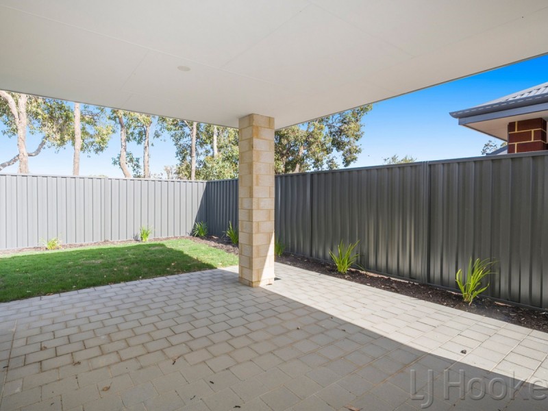 35 Preston Grove, South Guildford WA 6055