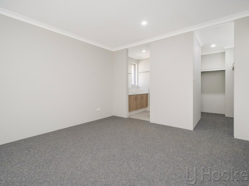 35 Preston Grove, South Guildford WA 6055