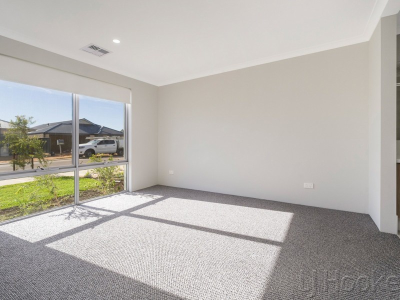 35 Preston Grove, South Guildford WA 6055