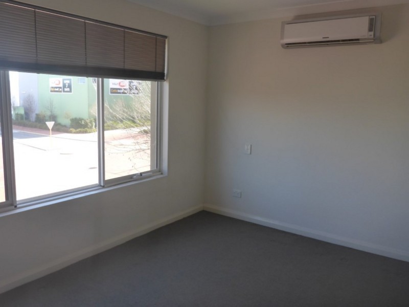 11 Harman Place, Aveley WA 6069