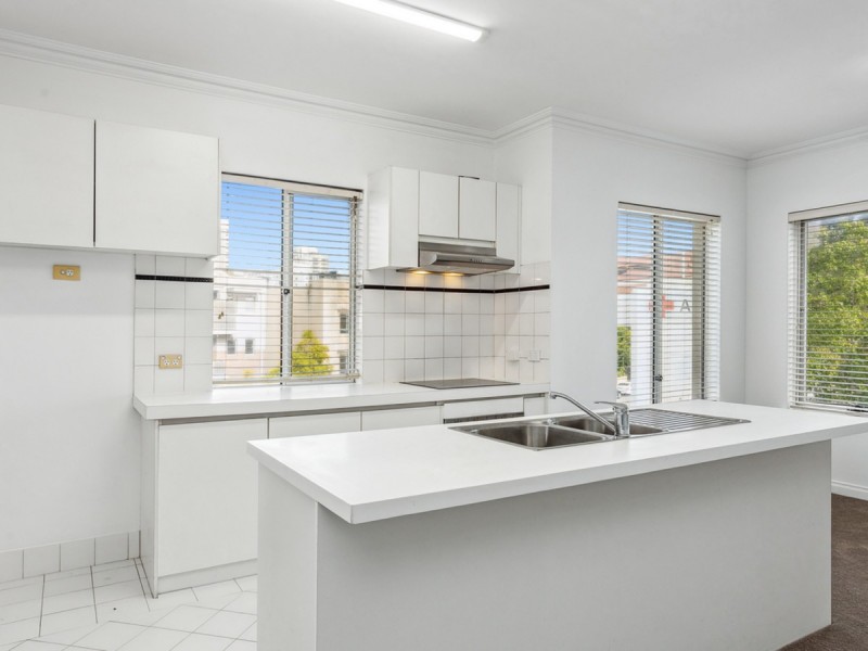 15/102 Goderich Street, East Perth WA 6004