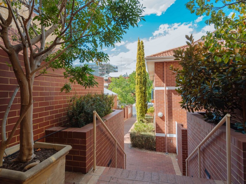 9/55 Wellington Street, East Perth WA 6004