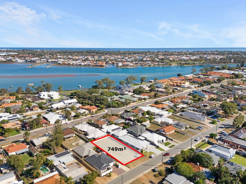 15 Loxton Street, Dudley Park WA 6210