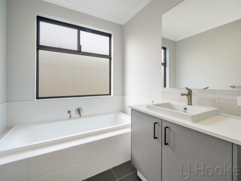 21 Durham Road, Aubin Grove WA 6164