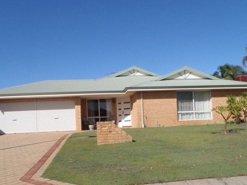 13 Hungerford Close, Canning Vale WA 6155