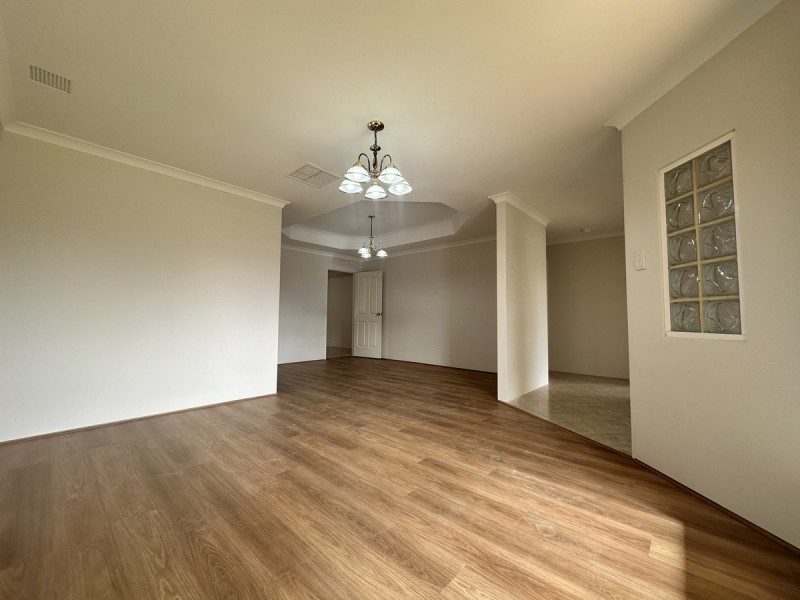 13 Hungerford Close, Canning Vale WA 6155