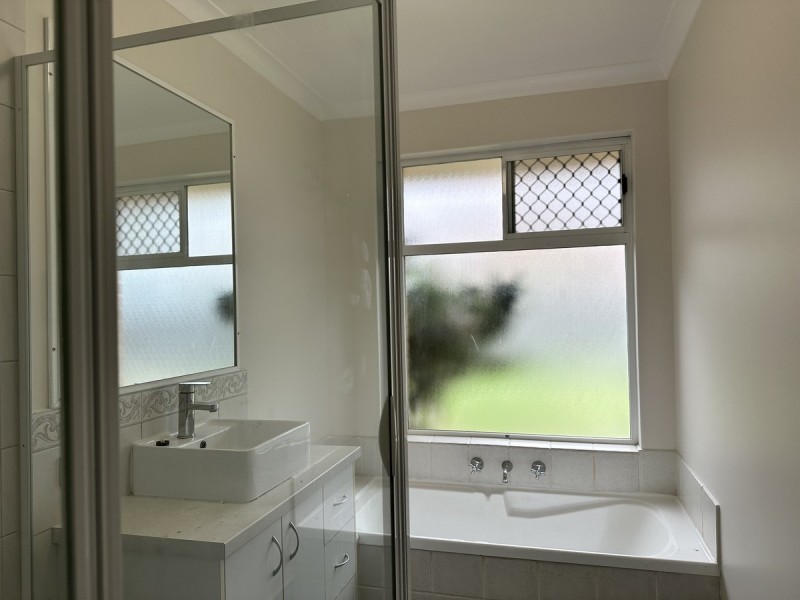 13 Hungerford Close, Canning Vale WA 6155