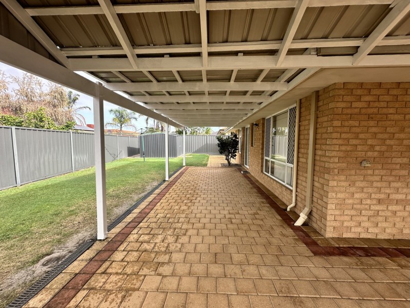 13 Hungerford Close, Canning Vale WA 6155