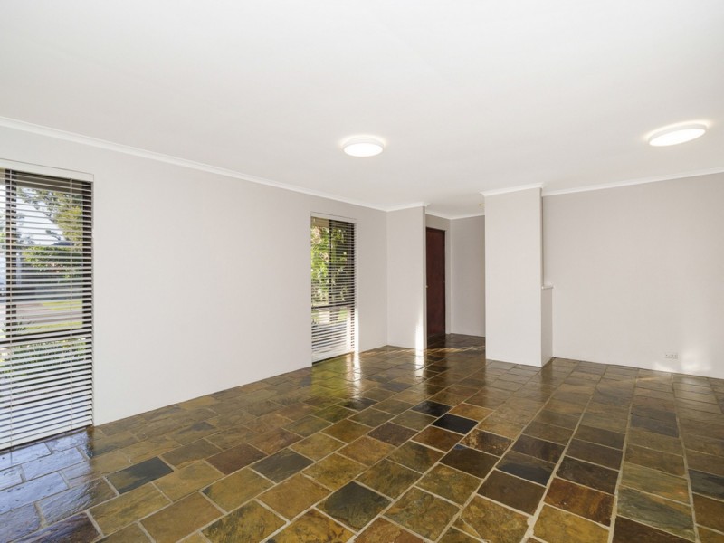 6 Pinner Court, Kingsley WA 6026