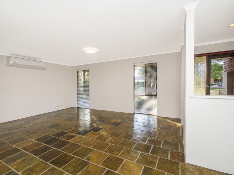 6 Pinner Court, Kingsley WA 6026