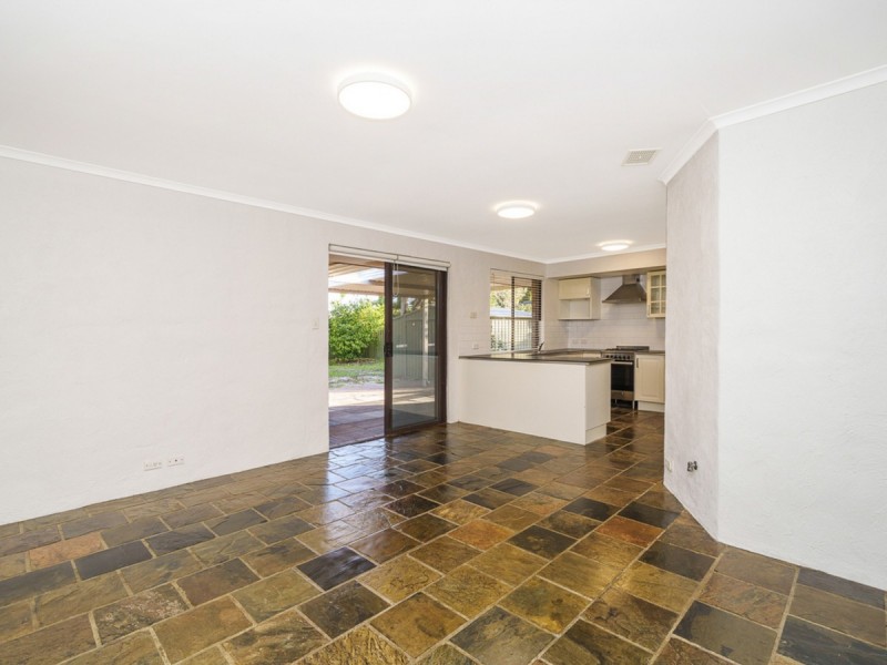 6 Pinner Court, Kingsley WA 6026