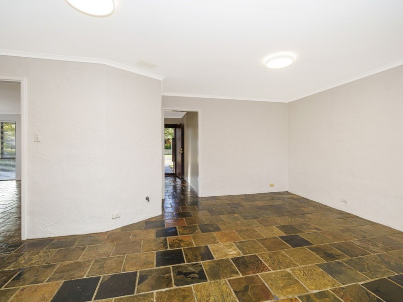 6 Pinner Court, Kingsley WA 6026