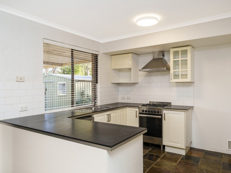 6 Pinner Court, Kingsley WA 6026