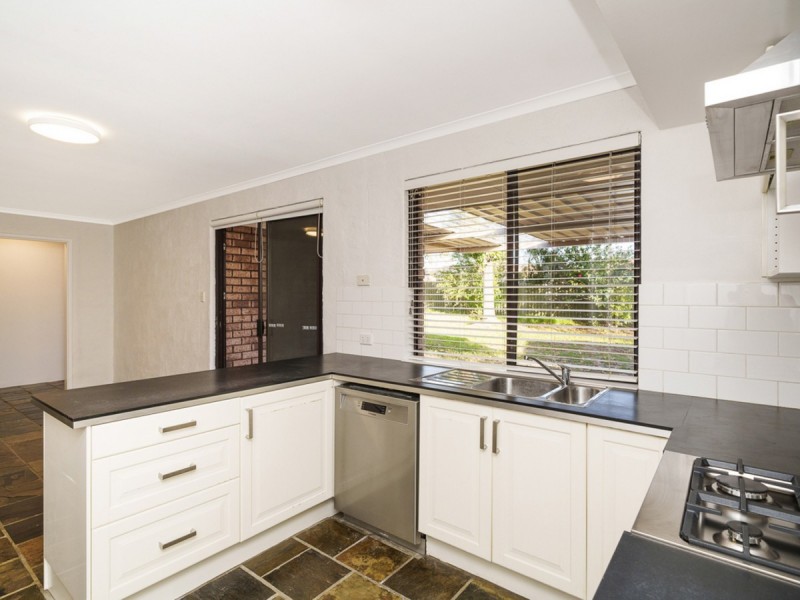 6 Pinner Court, Kingsley WA 6026