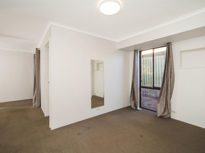 6 Pinner Court, Kingsley WA 6026