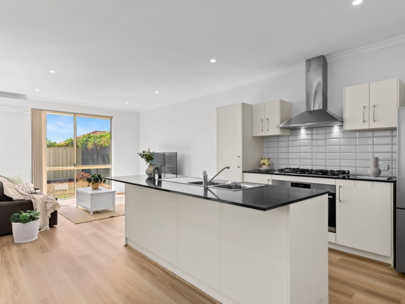 5A Salesian Court, Queens Park WA 6107