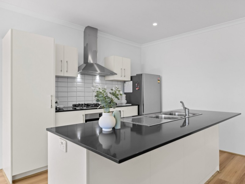 5A Salesian Court, Queens Park WA 6107