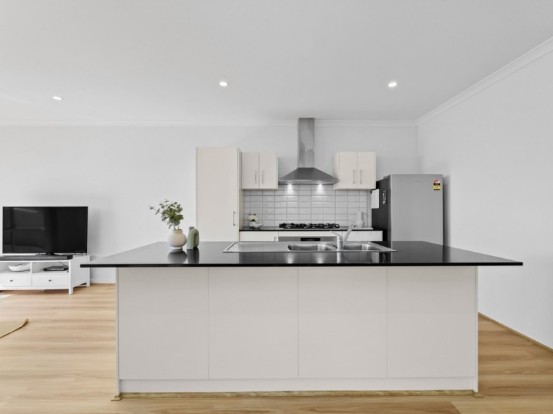 5A Salesian Court, Queens Park WA 6107