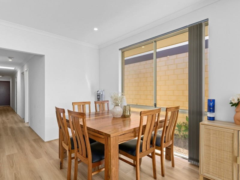 5A Salesian Court, Queens Park WA 6107