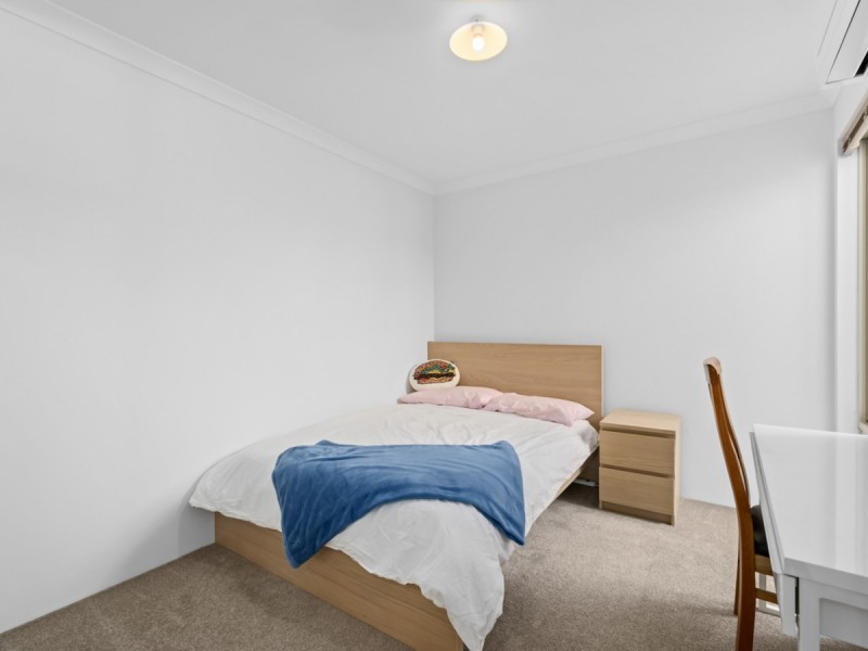 5A Salesian Court, Queens Park WA 6107