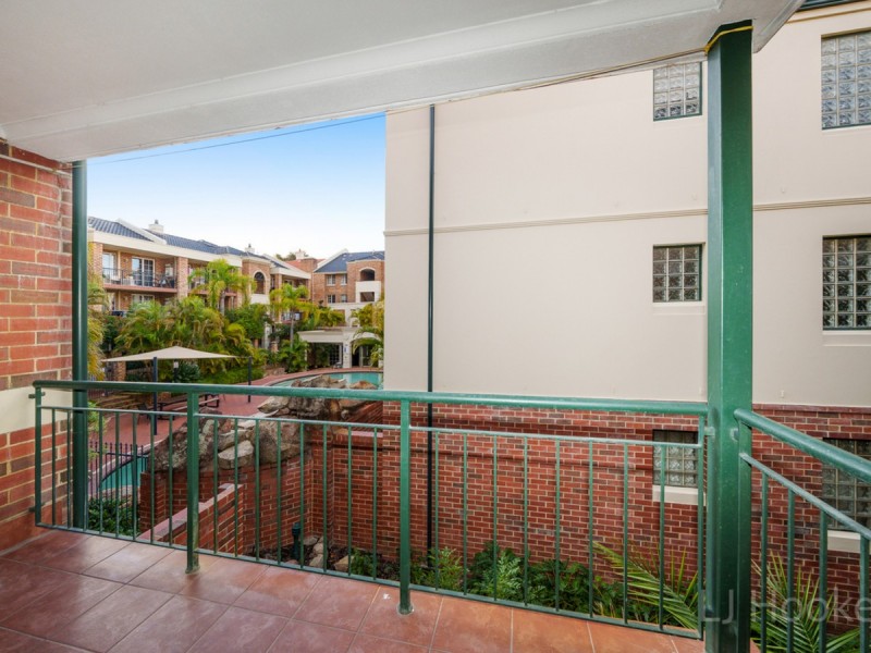 41/30 Bishops Row, East Perth WA 6004