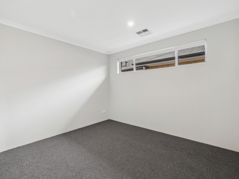 5 Negri Close, South Guildford WA 6055