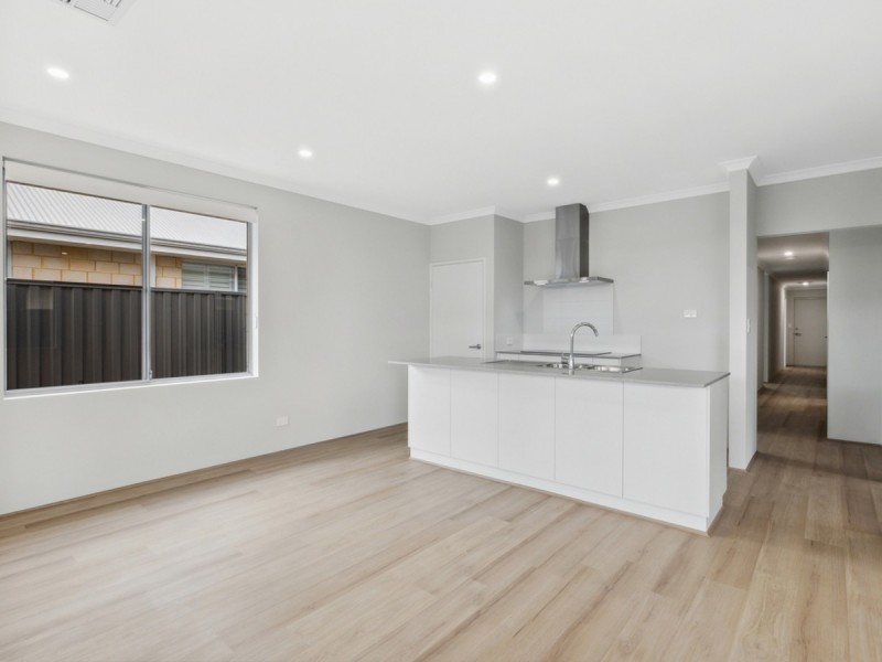 5 Negri Close, South Guildford WA 6055