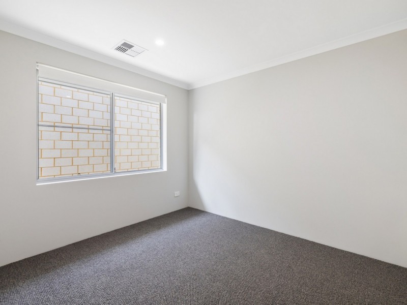 5 Negri Close, South Guildford WA 6055