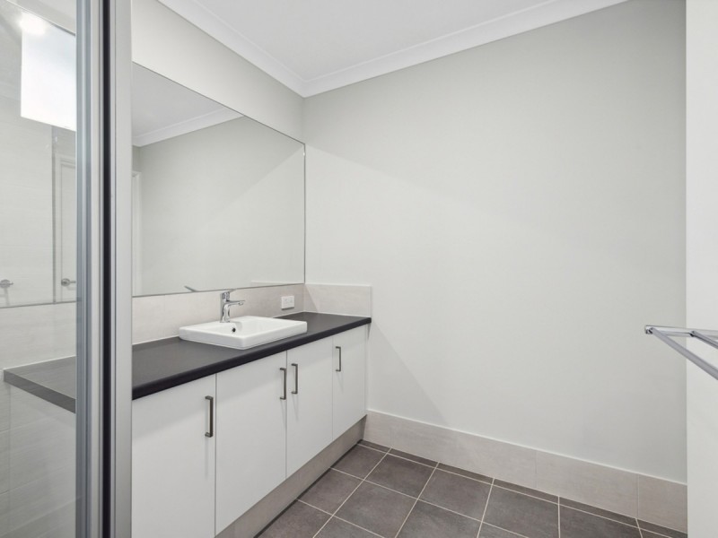 5 Negri Close, South Guildford WA 6055