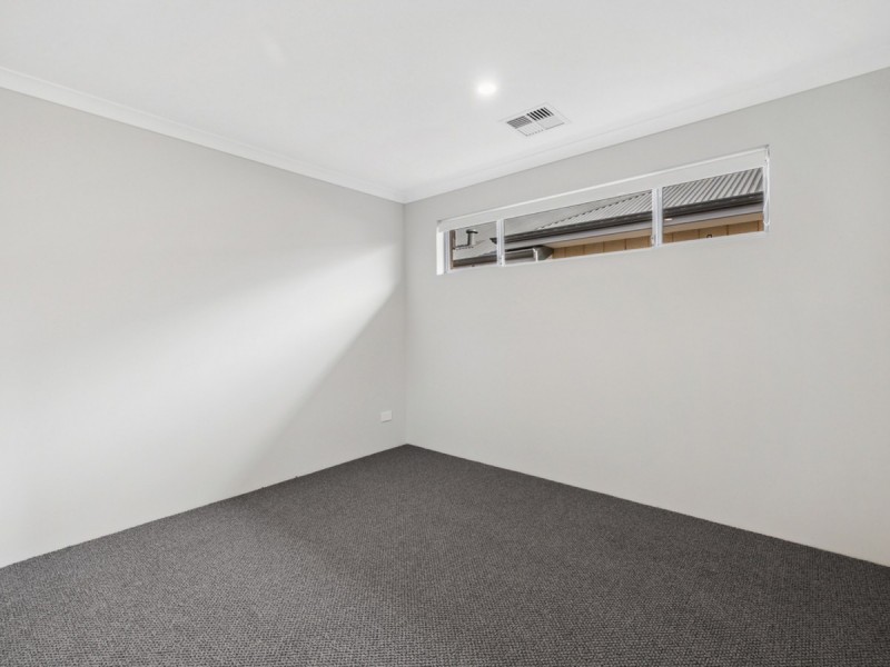 5 Negri Close, South Guildford WA 6055