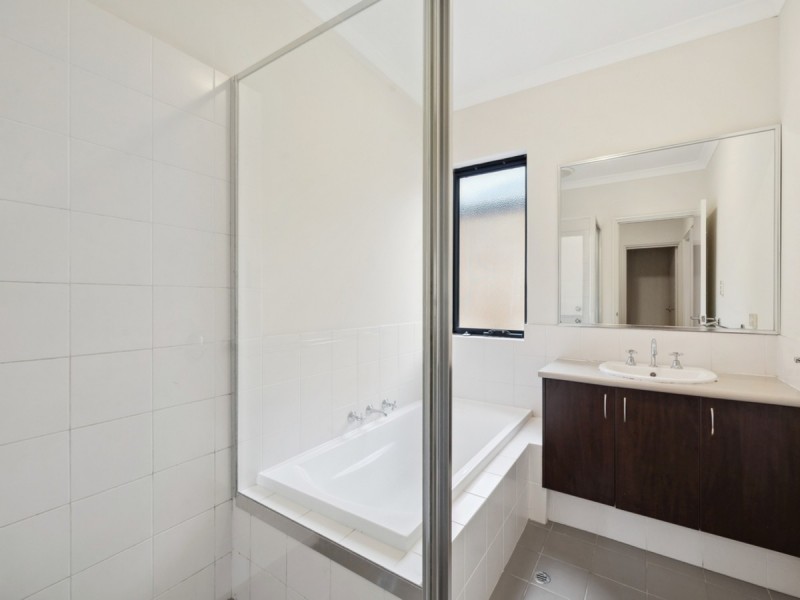 6/6 Hogarth Street, Cannington WA 6107