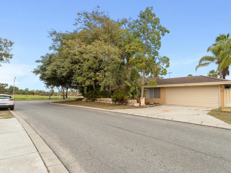 64 Patterson Drive, Middle Swan WA 6056