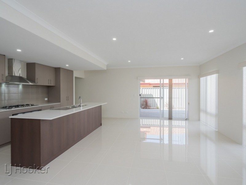 120D Thomas Street, Queens Park WA 6107