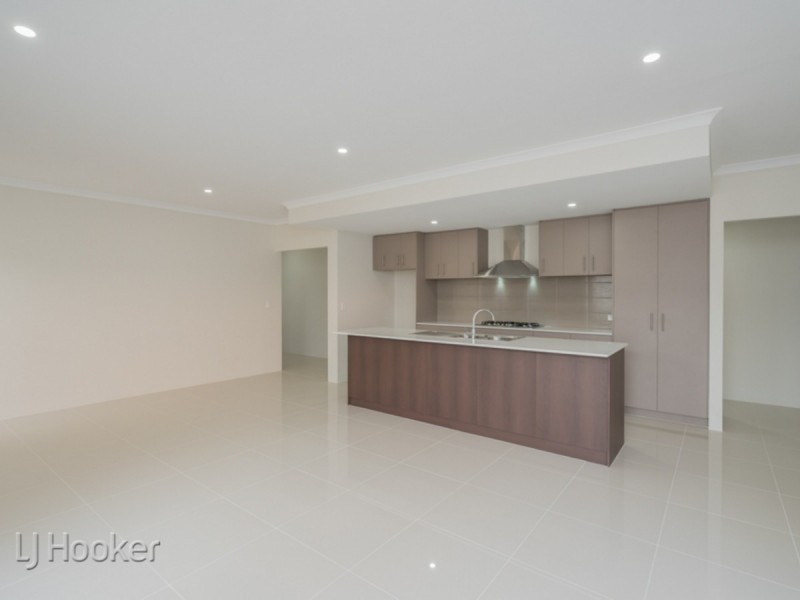 120D Thomas Street, Queens Park WA 6107