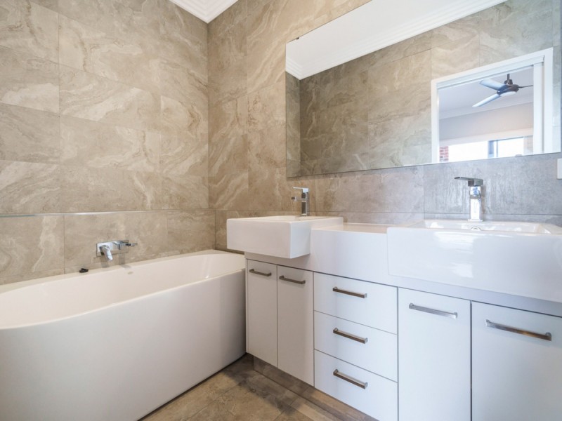 23 Phelps Lane, Highgate WA 6003
