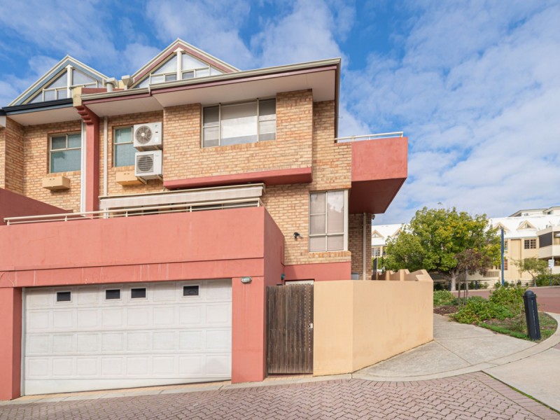 22 Constitution Street, East Perth WA 6004