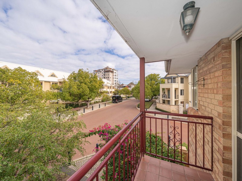 22 Constitution Street, East Perth WA 6004