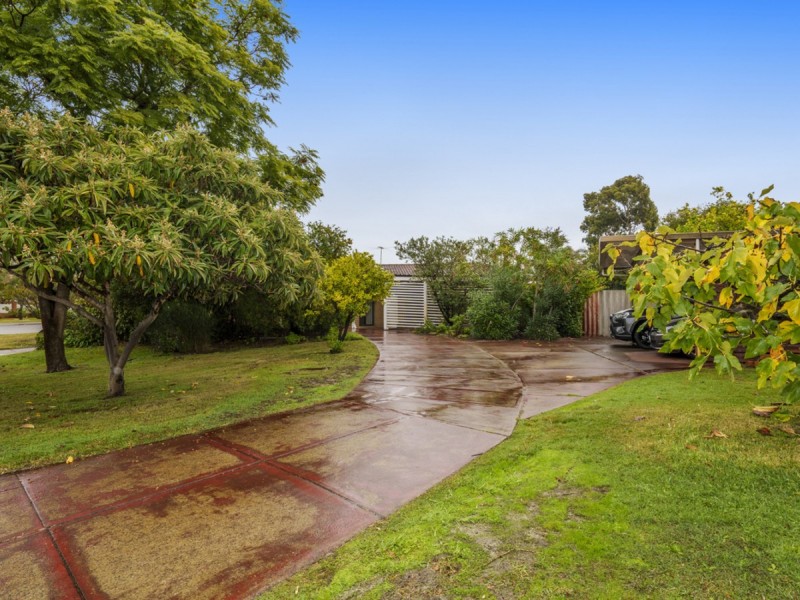 45 Broadhurst Crescent, Bateman WA 6150