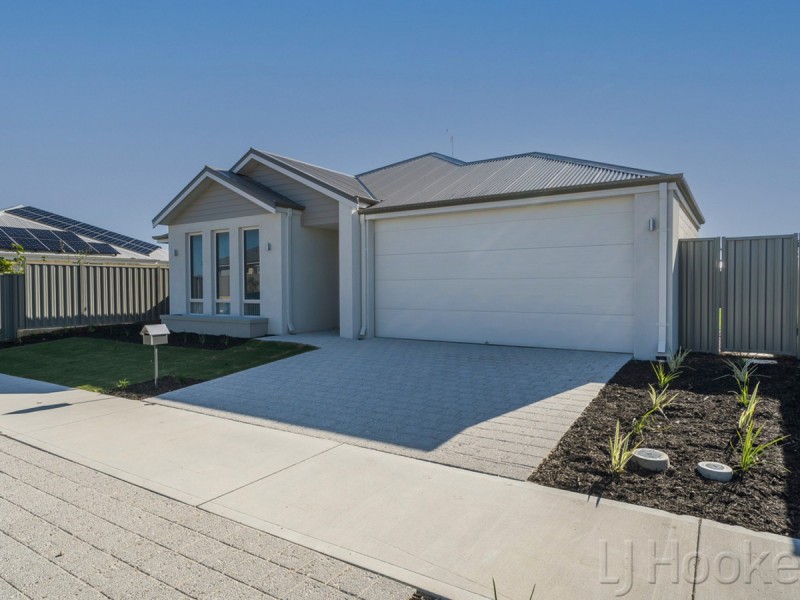 3 Reevesby Street, Eglinton WA 6034